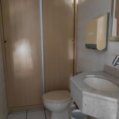 Sala com 32m², 1 garagem, no bairro Centro em Florianópolis