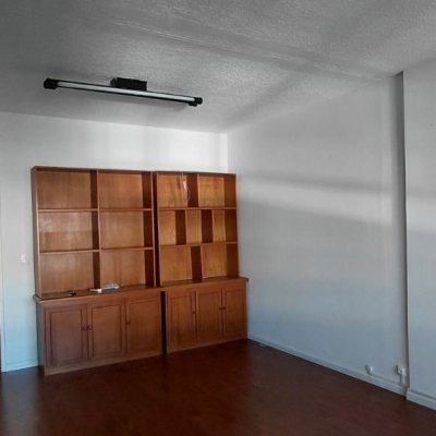 Sala com 32m², 1 garagem, no bairro Centro em Florianópolis
