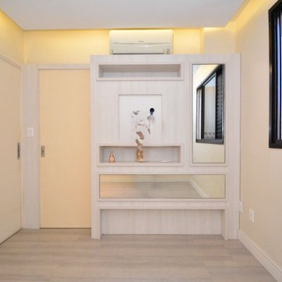 Apartamentos com 128m², 3 quartos (sendo 3 suítes), 2 garagens, no bairro Centro em Florianópolis