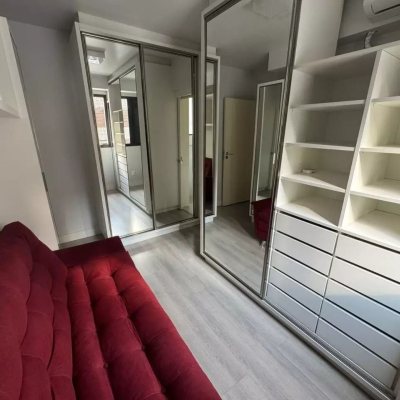 Apartamentos com 128m², 3 quartos (sendo 3 suítes), 2 garagens, no bairro Centro em Florianópolis