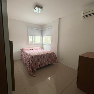 Apartamentos com 67m², 2 quartos, 1 suíte, 1 garagem, no bairro Centro em Florianópolis