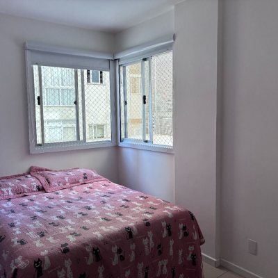 Apartamentos com 67m², 2 quartos, 1 suíte, 1 garagem, no bairro Centro em Florianópolis