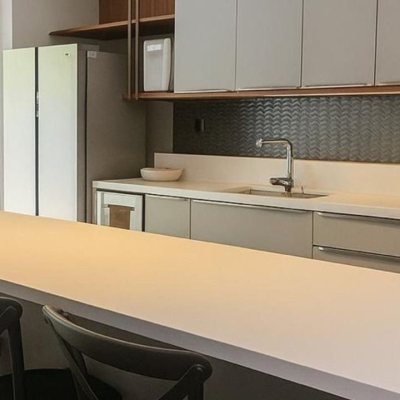 Casa Residencial com 173m², 3 quartos (sendo 3 suítes), 3 garagens, no bairro Morro Das Pedras em Florianópolis