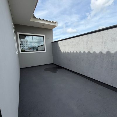 Casa Residencial com 50m², 2 quartos, 1 garagem, no bairro Barra Do Aririú em Palhoça