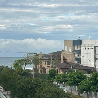 Apartamentos com 270m², 4 quartos (sendo 2 suítes), 3 garagens, no bairro Ingleses em Florianópolis
