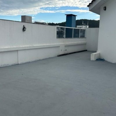 Apartamentos com 270m², 4 quartos (sendo 2 suítes), 3 garagens, no bairro Ingleses em Florianópolis