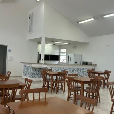 Apartamentos com 270m², 4 quartos (sendo 2 suítes), 3 garagens, no bairro Ingleses em Florianópolis