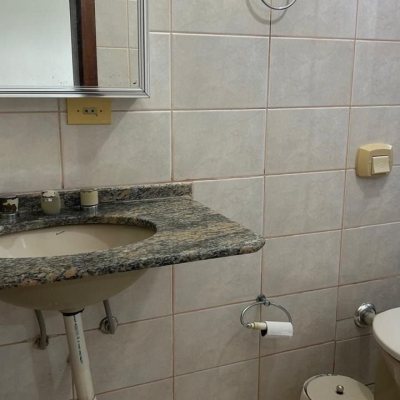 Apartamentos com 270m², 4 quartos (sendo 2 suítes), 3 garagens, no bairro Ingleses em Florianópolis