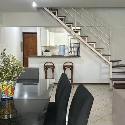 Apartamentos com 270m², 4 quartos (sendo 2 suítes), 3 garagens, no bairro Ingleses em Florianópolis