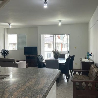 Apartamentos com 270m², 4 quartos (sendo 2 suítes), 3 garagens, no bairro Ingleses em Florianópolis
