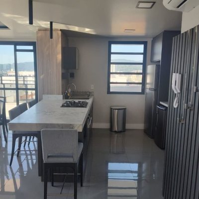Apartamentos com 63m², 2 quartos (sendo 1 suíte), 1 garagem, no bairro Trindade em Florianópolis