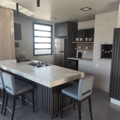 Apartamentos com 63m², 2 quartos (sendo 1 suíte), 1 garagem, no bairro Trindade em Florianópolis