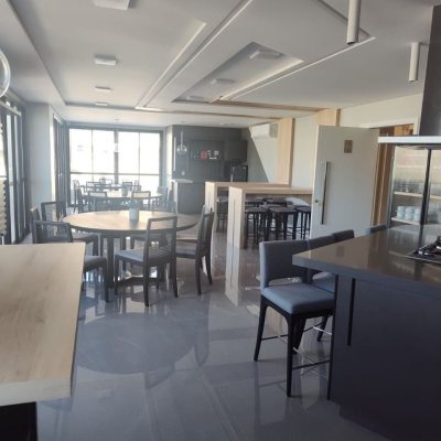 Apartamentos com 63m², 2 quartos (sendo 1 suíte), 1 garagem, no bairro Trindade em Florianópolis