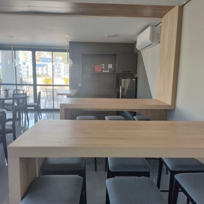 Apartamentos com 63m², 2 quartos (sendo 1 suíte), 1 garagem, no bairro Trindade em Florianópolis