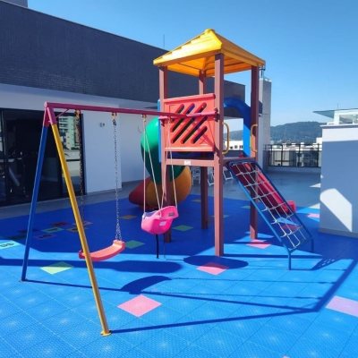 Apartamentos com 63m², 2 quartos (sendo 1 suíte), 1 garagem, no bairro Trindade em Florianópolis