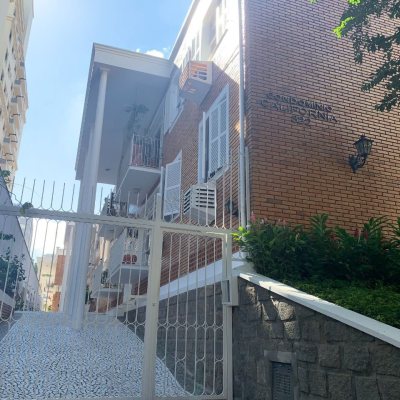 Apartamentos com 176m², 4 quartos (sendo 1 suíte), 1 garagem, no bairro Centro em Florianópolis