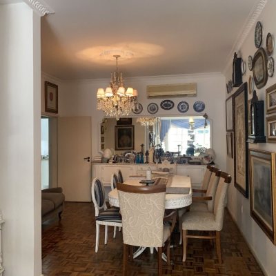 Apartamentos com 176m², 4 quartos (sendo 1 suíte), 1 garagem, no bairro Centro em Florianópolis