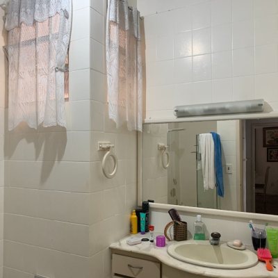 Apartamentos com 176m², 4 quartos (sendo 1 suíte), 1 garagem, no bairro Centro em Florianópolis
