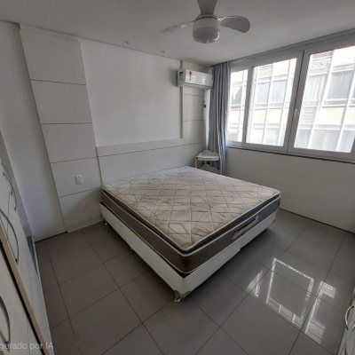Apartamentos com 100m², 3 quartos, 1 garagem, no bairro Centro em Florianópolis