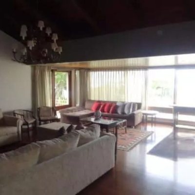 Casa Residencial com 542m², 3 quartos (sendo 3 suítes), 4 garagens, no bairro Itaguaçu em Florianópolis
