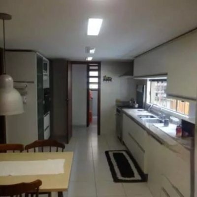 Casa Residencial com 542m², 3 quartos (sendo 3 suítes), 4 garagens, no bairro Itaguaçu em Florianópolis