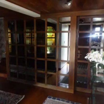 Casa Residencial com 542m², 3 quartos (sendo 3 suítes), 4 garagens, no bairro Itaguaçu em Florianópolis