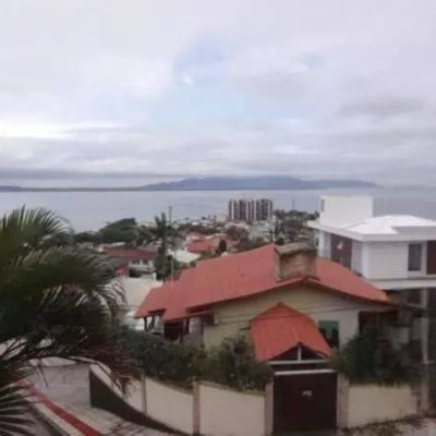 Casa Residencial com 542m², 3 quartos (sendo 3 suítes), 4 garagens, no bairro Itaguaçu em Florianópolis