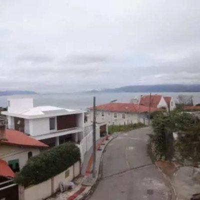 Casa Residencial com 542m², 3 quartos (sendo 3 suítes), 4 garagens, no bairro Itaguaçu em Florianópolis