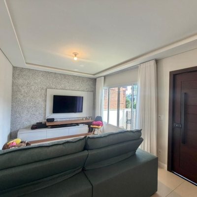 Casa Residencial com 124m², 3 quartos (sendo 3 suítes), 2 garagens, no bairro Cachoeira Do Bom Jesus em Florianópolis