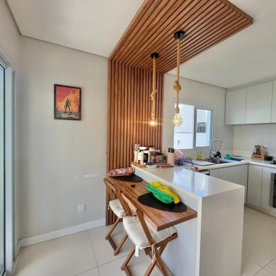 Casa Residencial com 124m², 3 quartos (sendo 3 suítes), 2 garagens, no bairro Cachoeira Do Bom Jesus em Florianópolis