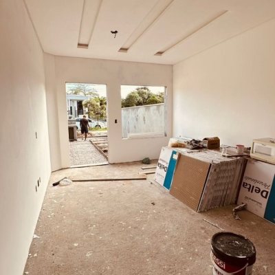 Casa Residencial com 120m², 2 quartos (sendo 2 suítes), 2 garagens, no bairro São João Do Rio Vermelho em Florianópolis