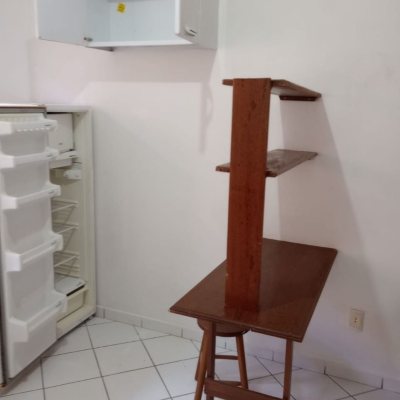 Casa Residencial com 168m², 2 garagens, no bairro Carvoeira em Florianópolis