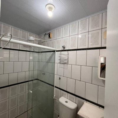 Casa Residencial com 168m², 2 garagens, no bairro Carvoeira em Florianópolis
