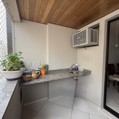 Apartamentos com 123m², 3 quartos (sendo 1 suíte), 1 garagem, no bairro Centro em Florianópolis