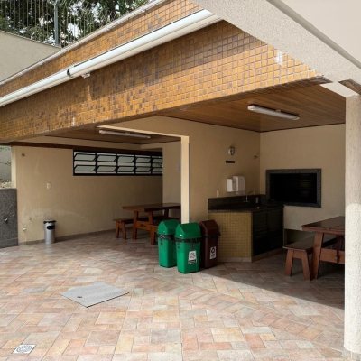 Apartamentos com 123m², 3 quartos (sendo 1 suíte), 1 garagem, no bairro Centro em Florianópolis