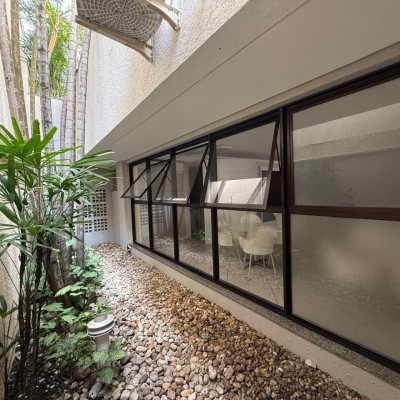 Apartamentos com 123m², 3 quartos (sendo 1 suíte), 1 garagem, no bairro Centro em Florianópolis