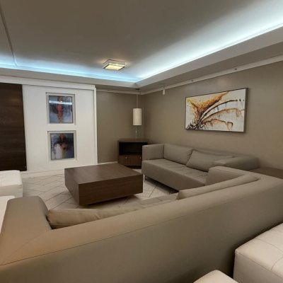 Apartamentos com 123m², 3 quartos (sendo 1 suíte), 1 garagem, no bairro Centro em Florianópolis