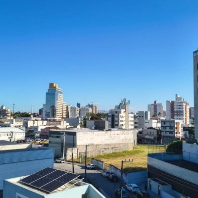 Apartamentos com 133m², 3 quartos (sendo 1 suíte), 1 garagem, no bairro Balneário em Florianópolis