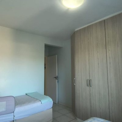 Apartamentos com 133m², 3 quartos (sendo 1 suíte), 1 garagem, no bairro Balneário em Florianópolis