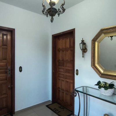 Apartamentos com 133m², 3 quartos (sendo 1 suíte), 1 garagem, no bairro Balneário em Florianópolis