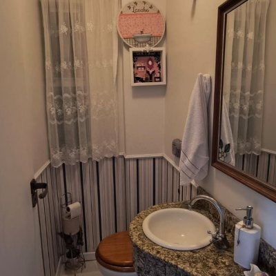 Apartamentos com 133m², 3 quartos (sendo 1 suíte), 1 garagem, no bairro Balneário em Florianópolis