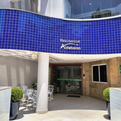 Apartamentos com 114m², 3 quartos (sendo 1 suíte), 1 garagem, no bairro Coqueiros em Florianópolis