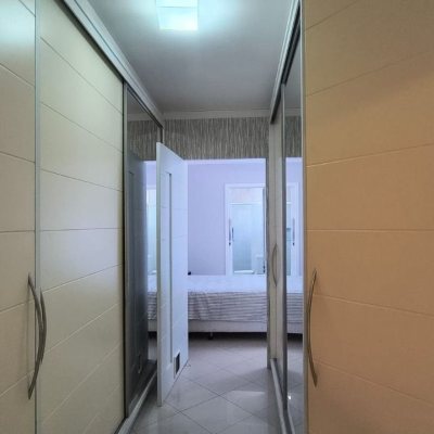 Apartamentos com 114m², 3 quartos (sendo 1 suíte), 1 garagem, no bairro Coqueiros em Florianópolis