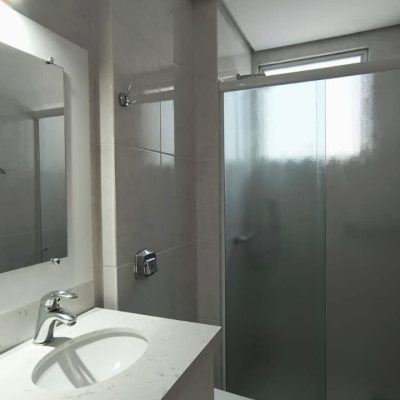 Apartamentos com 114m², 3 quartos (sendo 1 suíte), 1 garagem, no bairro Coqueiros em Florianópolis