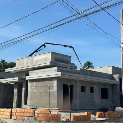 Casa Residencial com 75m², 2 quartos (sendo 1 suíte), 1 garagem, no bairro Forquilhas em São José