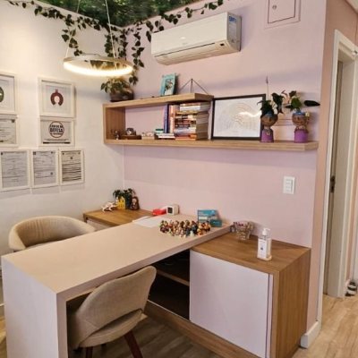 Sala com 27m², no bairro Trindade em Florianópolis