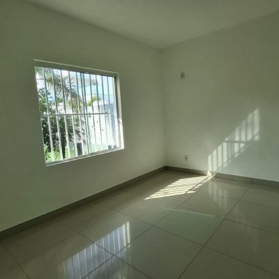 Casa em Condomínio com 105m², 2 quartos, 2 garagens, no bairro São João Do Rio Vermelho em Florianópolis