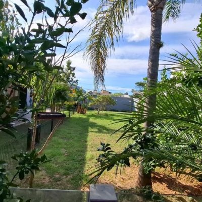 Casa em Condomínio com 105m², 2 quartos, 2 garagens, no bairro São João Do Rio Vermelho em Florianópolis