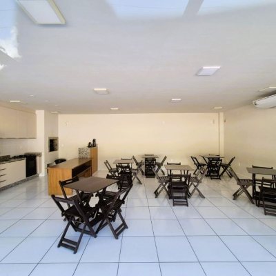 Apartamentos com 49m², 2 quartos, 1 garagem, no bairro Praia De Fora em Palhoça