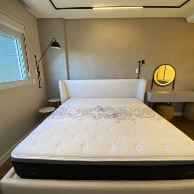Apartamentos com 111m², 3 quartos (sendo 2 suítes), 2 garagens, no bairro Canto em Florianópolis